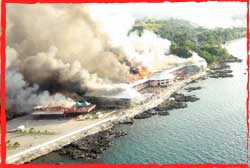 Honiara Solomon Islands ablaze during race riots in April 2006